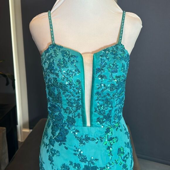 Women’s Blue Mermaid Fit Prom Party Dress Sparkly Sequins Leg Slit Size 2 NEW - Picture 2 of 11